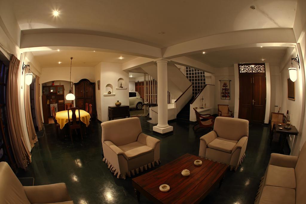 Banda Casa, Kandy Exterior photo