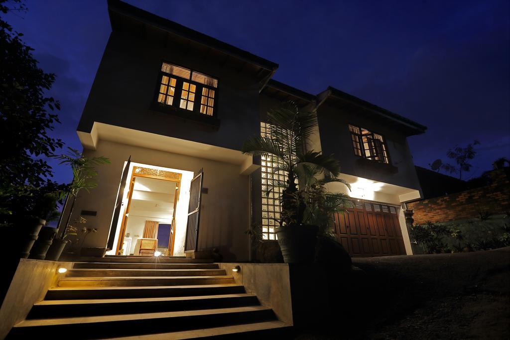 Banda Casa, Kandy Exterior photo