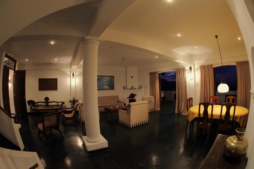 Banda Casa, Kandy Exterior photo