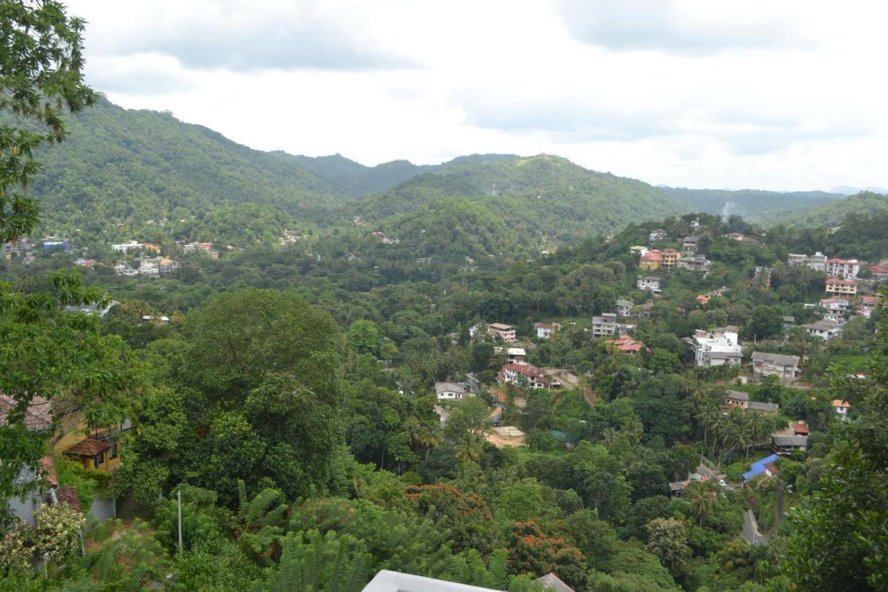 Banda Casa, Kandy Exterior photo